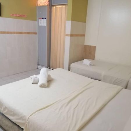 White Hotel Malacca Esterno foto