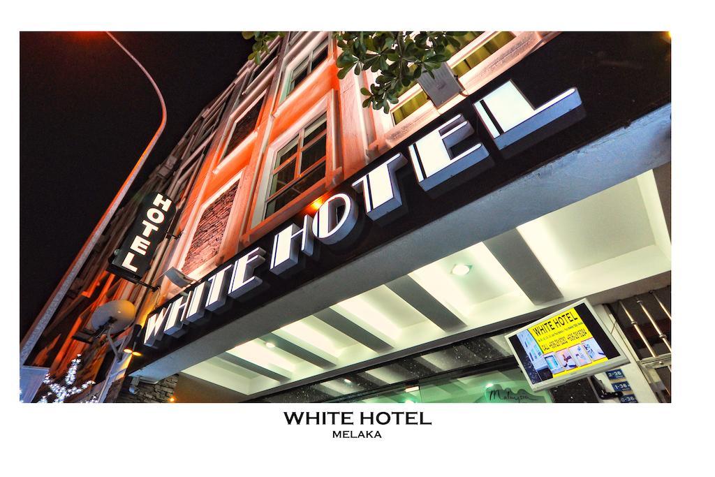 White Hotel Malacca Esterno foto
